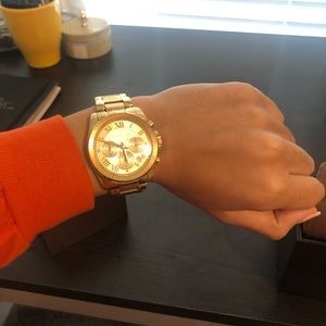 MK WATCH